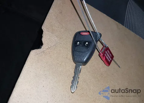 2017 Jeep Compass Sport 4X4 z USA, uszkodzony, nr VIN 1C4NJDBB3HD138113